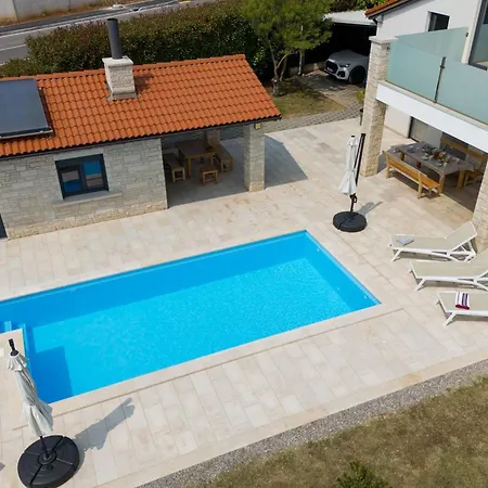 Casa de Férias Sea View With Pool - Happy